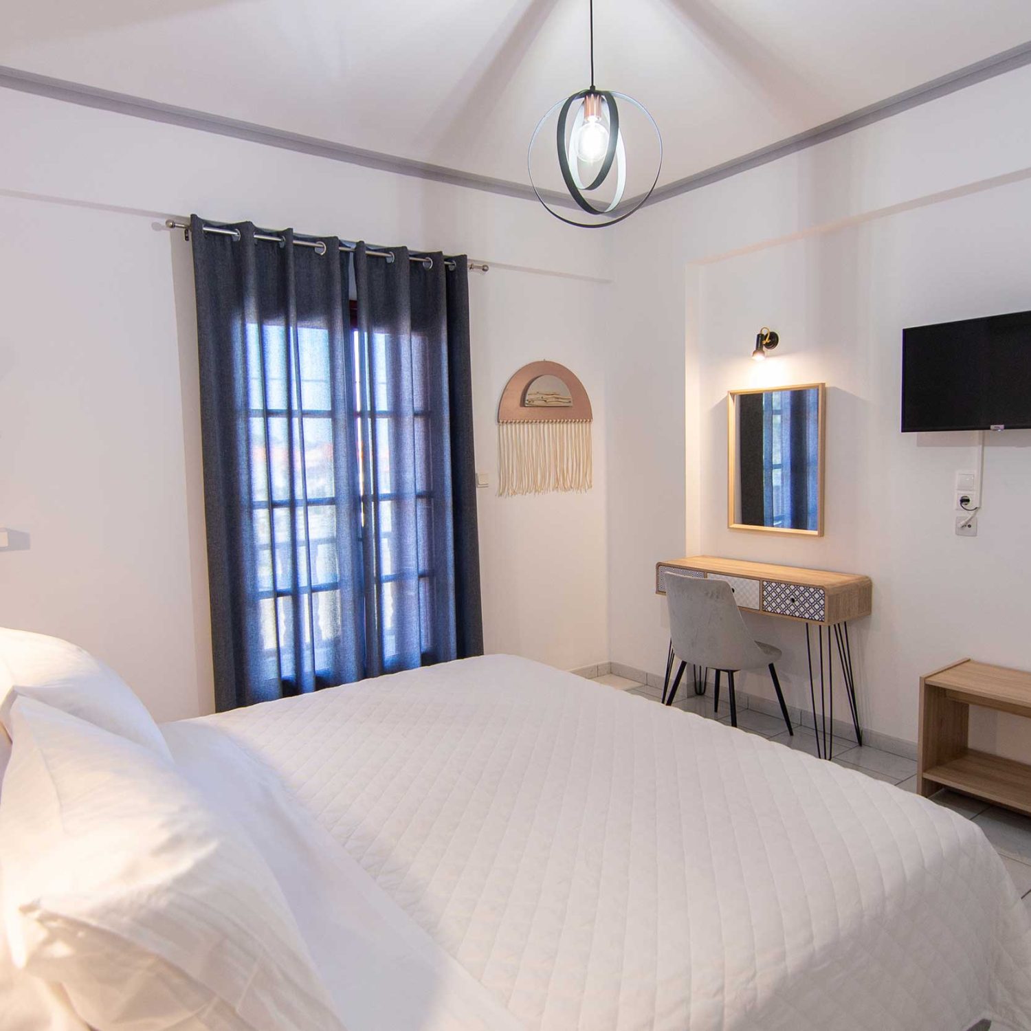 05-double-room-room-iro-residence-hotel-vacations-samos-summer-graphdays